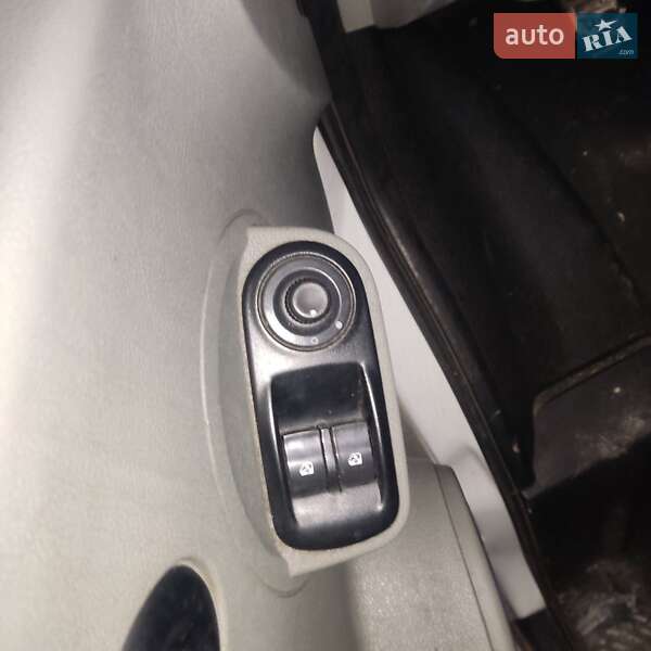 Минивэн Opel Movano 2006 в Ровно