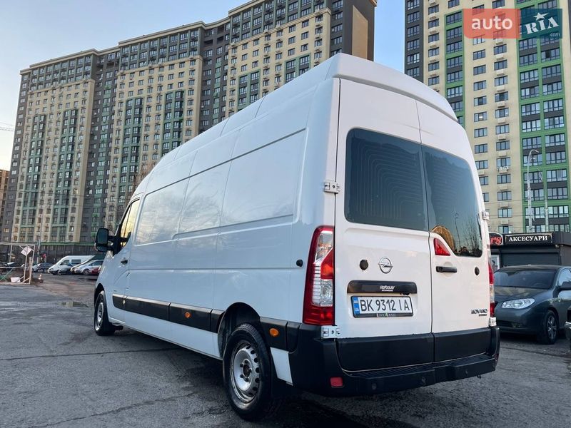 Грузовой фургон Opel Movano 2017 в Киеве