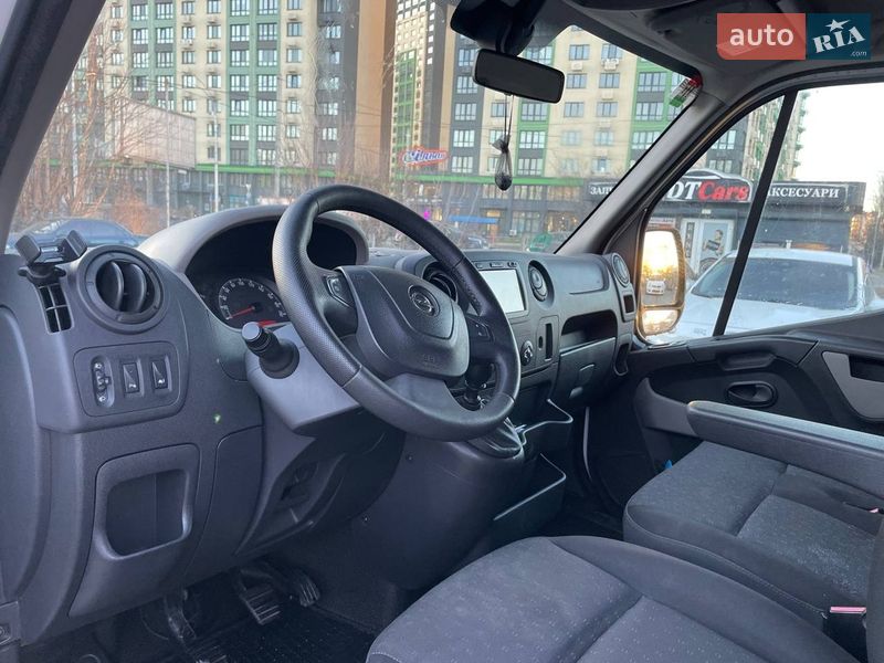 Грузовой фургон Opel Movano 2017 в Киеве