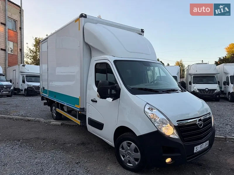 Opel Movano