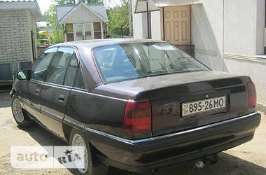 Седан Opel Omega 1991 в Черновцах