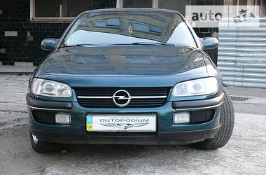 Седан Opel Omega 1996 в Николаеве