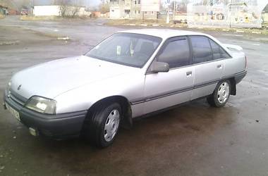 Седан Opel Omega 1988 в Ивано-Франковске