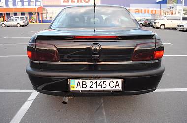 Седан Opel Omega 1995 в Виннице