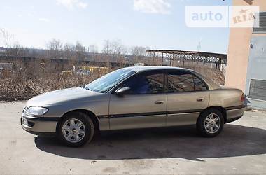 Седан Opel Omega 1997 в Ирпене