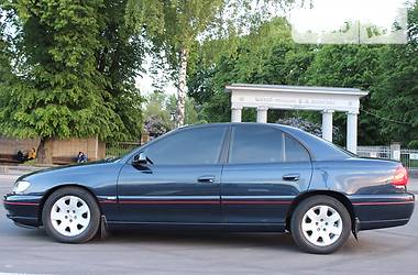 Седан Opel Omega 2000 в Виннице