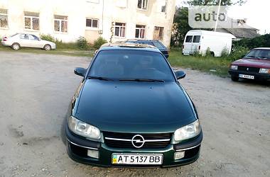 Седан Opel Omega 1995 в Яворове