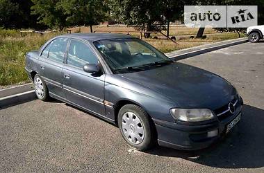 Седан Opel Omega 1996 в Львове