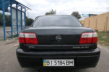 Седан Opel Omega 1999 в Киеве