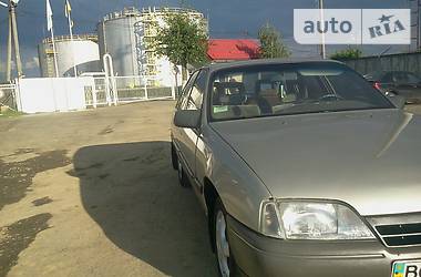 Седан Opel Omega 1988 в Трускавце