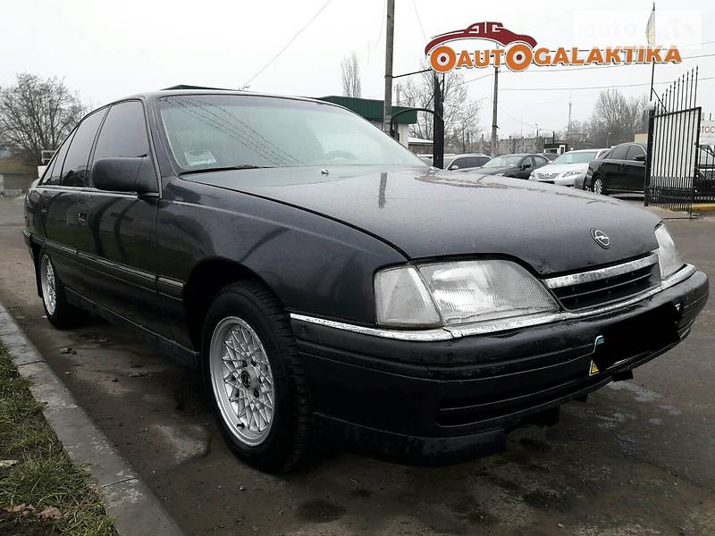 Седан Opel Omega 1993 в Николаеве