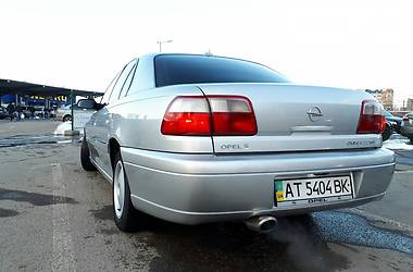 Седан Opel Omega 2000 в Ивано-Франковске