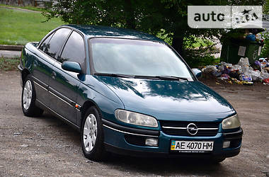 Седан Opel Omega 1994 в Дніпрі