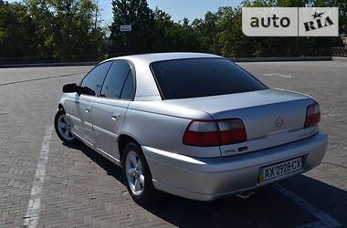 Седан Opel Omega 2002 в Харькове