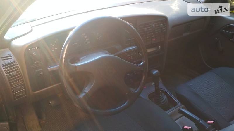 Седан Opel Omega 1987 в Мелитополе фото 8 Седан Opel Omega 1987 в Мелитополе