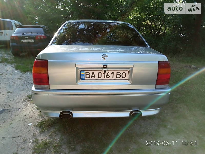 Седан Opel Omega 1988 в Світловодську
