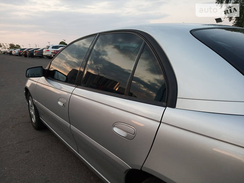 Седан Opel Omega 2003 в Черкасах