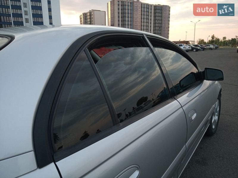 Седан Opel Omega 2003 в Черкасах
