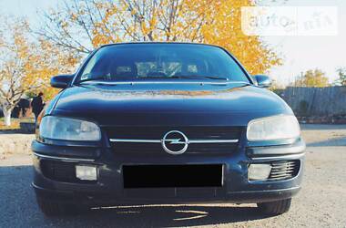 Седан Opel Omega 1995 в Южноукраинске