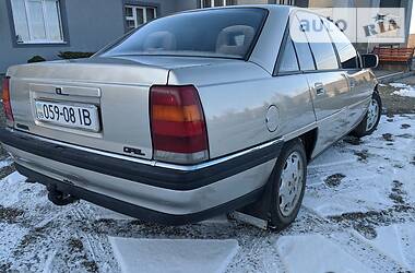 Седан Opel Omega 1987 в Ивано-Франковске