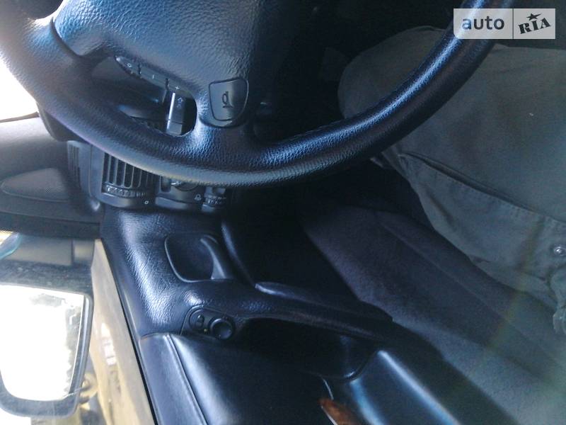 Седан Opel Omega 1995 в Староконстантинове