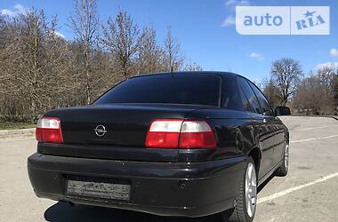 Седан Opel Omega 2001 в 