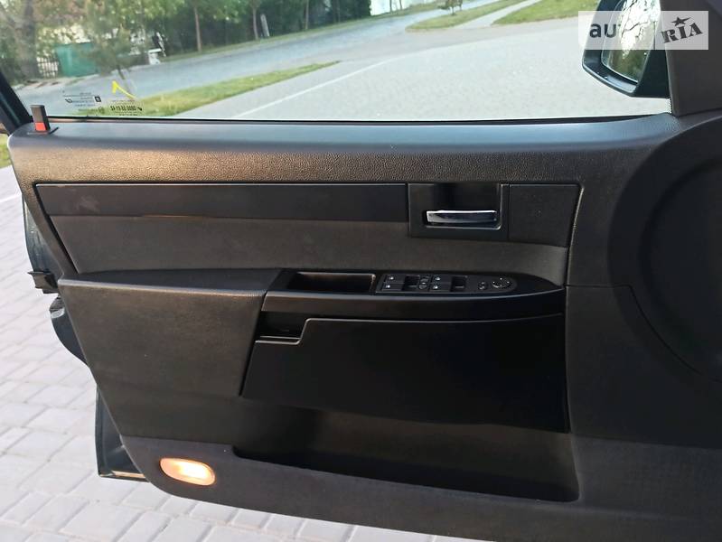 Універсал Opel Omega 2002 в Луцьку