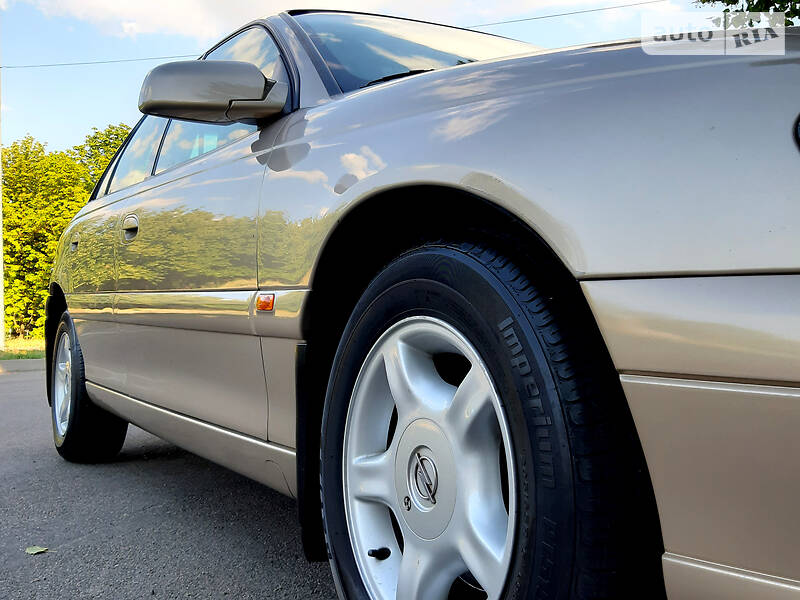 Седан Opel Omega 2000 в Дніпрі