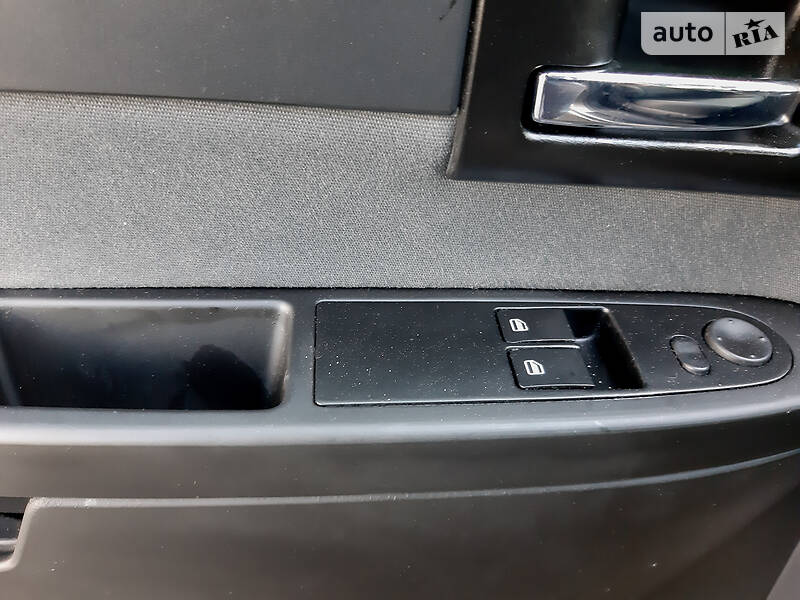 Седан Opel Omega 2000 в Дніпрі