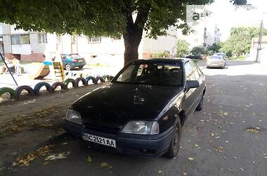 Седан Opel Omega 1990 в Львові