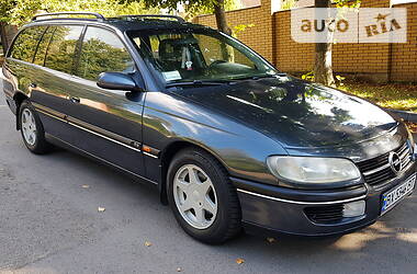 Універсал Opel Omega 1995 в 