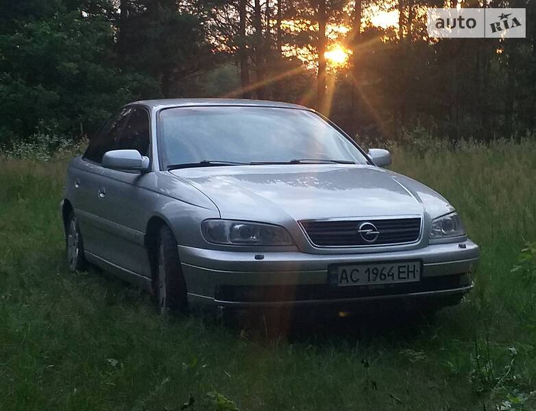 Седан Opel Omega 2001 в Луцке