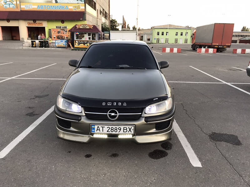 Opel Omega b