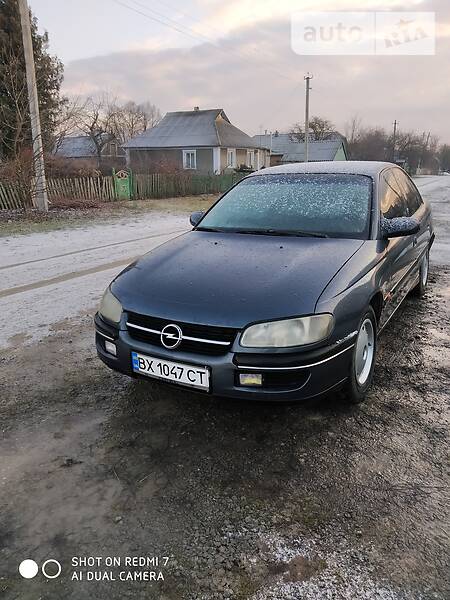 Седан Opel Omega 1994 в Дунаевцах