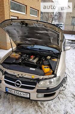 Седан Opel Omega 1999 в Виннице