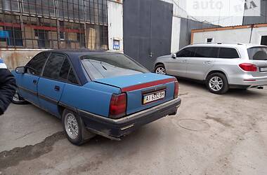 Седан Opel Omega 1987 в Києві