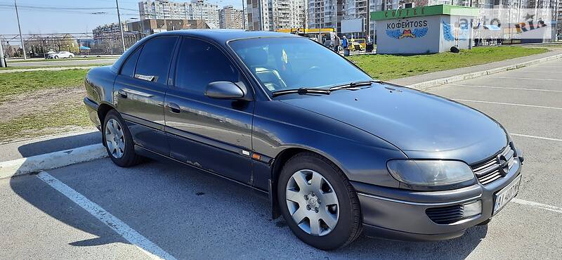 Седан Opel Omega 1999 в Киеве