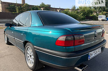 Седан Opel Omega 1998 в Одессе