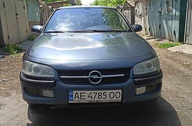 Седан Opel Omega 1995 в Днепре