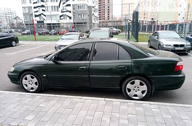 Седан Opel Omega 2002 в Киеве