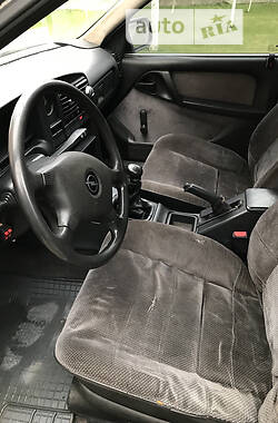 Седан Opel Omega 1988 в 