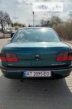Седан Opel Omega 1994 в Ивано-Франковске