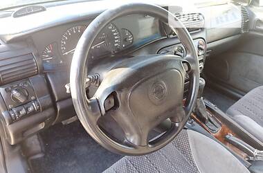 Седан Opel Omega 1995 в 