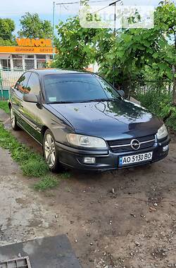 Седан Opel Omega 1998 в Ужгороде