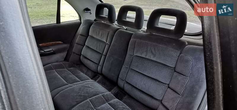 Седан Opel Omega 1995 в Южном