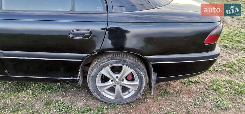 Седан Opel Omega 1995 в Южном