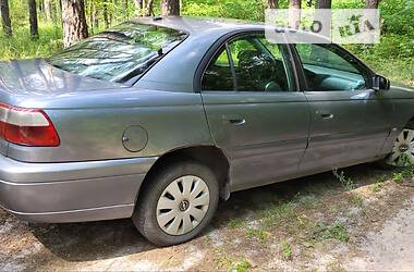 Седан Opel Omega 2002 в Малині