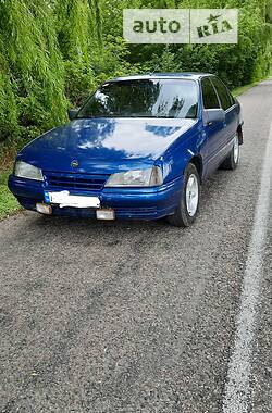 Седан Opel Omega 1988 в Сквире