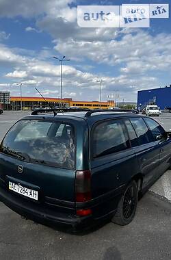 Универсал Opel Omega 1997 в Черновцах