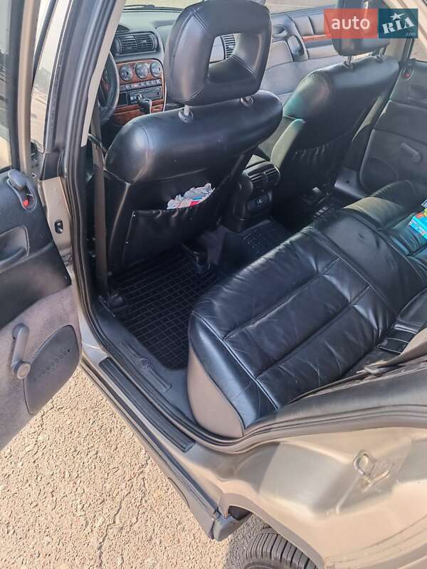 Седан Opel Omega 1997 в Днепре